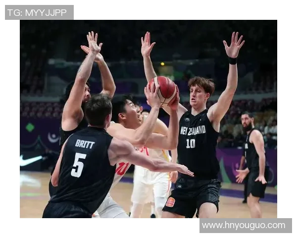 2012年中国男篮对阵英国精彩比赛视频回顾与分析