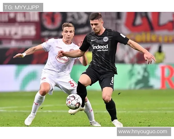 法兰克福与杜塞多夫的激烈对决分析与赛季展望